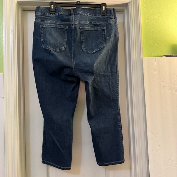 Torrid #Feel The Fit Crop BombShell Skinny Blue Jeans - Picture 3 of 7